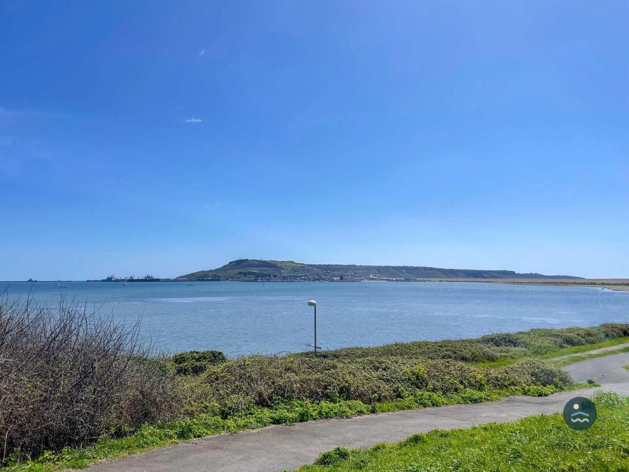 Spindrift - Views Of Chesil Beach Dog Friendly Weymouth Bagian luar foto